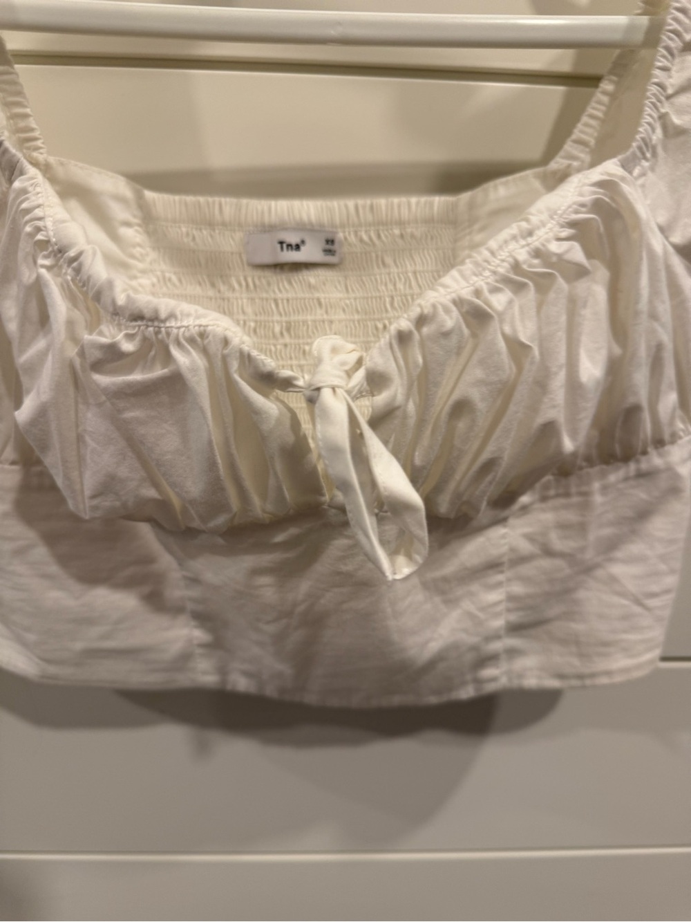 TNA White Puff Sleeve Smocked Crop Top - Picture 4 of 6